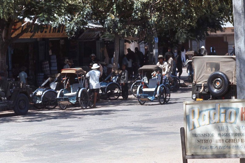 Canh buon ban nhon nhip o Sai Gon xua hoi 1960-Hinh-20